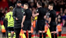 От Арсенал признаха, че съдиите заклаха Ливърпул