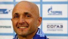 Лучано Спалети може да заеме треньорското място в Интер
