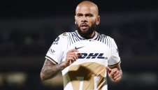 Дани Алвеш излиза от затвора след 3 месеца?