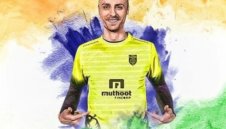 Бербо си тръгна от Индия и оплю треньора си по най-грозния начин