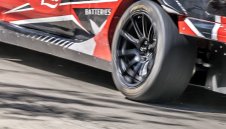 Трагедия на рали у нас: Автомобил се вряза в публиката, има загинал и множество ранени