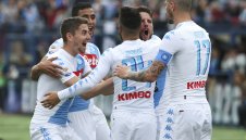 Наполи разби Удинезе за едно полувреме