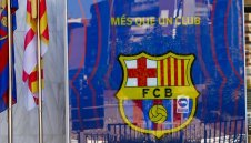 На "Камп Ноу" става страшно: Полицията нахлу в офисите на Барса, арестуваха Бартомеу