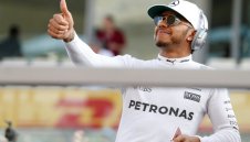 Легенда на Ф1 обяви Люис за „балерина“