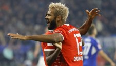 Байерн закотви Шалке на дъното и ще зимува на върха