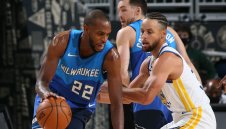 Голдън Стейт стана за резил и на Коледа