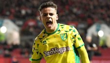 Тотнъм вади пачки за "бижуто" в отбраната на Норич