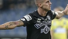 Скаути от Италия ще гледат Десподов