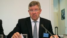 Мерцедес се размина с голямо наказание заради секретните тестове