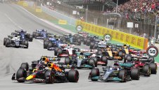 Потвърдено. По 6 спринта във Формула 1 от 2023-а