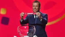 Матеус се целува с бившата на Октоберфест + СНИМКИ