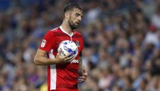 Кошмар! Защитник си вкара три автогола в два мача