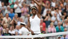 Винъс Уилямс е на 1/2-финал в Лондон