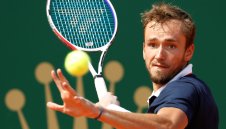 Шампионът от Sofia Open изхвърли палача на Гришо в Барселона