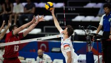 Олимпийският шампион победи България в официалния дебют на Бленджини