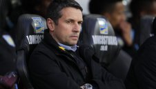 Вила бие шута на Реми Гард