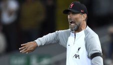 Ливърпул цака Арсенал за "украинския Неймар"