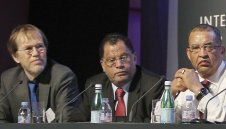 От ЮАР платили 10 млн. долара преди Мондиал 2010