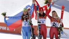 Тина Мазе раздели златото с швейцарка в алпийското спускане