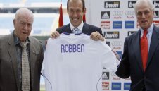 Калдерон: Робен трябваше да остане в Реал