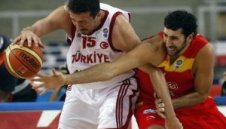 Нова загуба на фаворита Испания