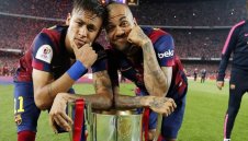 Блан: Дани Алвеш си играе с Барса