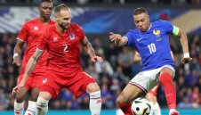 Скандалът в лагера на Люксембург преди мача с България се разраства