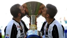 Гей скандал разтърси "старата госпожа"? + СНИМКА