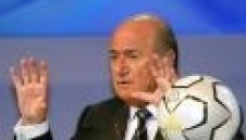 Полицията претърсва офиса на Сеп Блатер