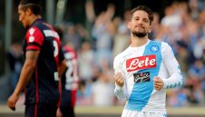 Наполи не остави шансове на Каляри