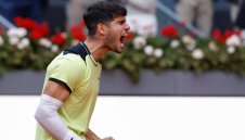 Алкарас продължава защитата на титлата си в Мадрид