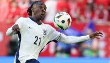 Гражданите хвърлиха око на звезда на Палас