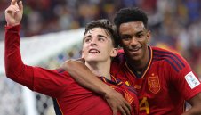 Вече е велик! 18-годишният Гави се нареди до Пеле