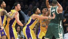 Спряха бой на Лейкърс – Милуоки