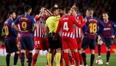 Потвърдено: Каруцарят Диего Коста изгърмя за 8 мача, "поздравил" майката на съдията!