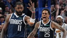 Кайри закопа шампионите със страхотен кош със  сирената