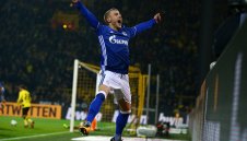 Барса завъртя главата на "миньора" Макс