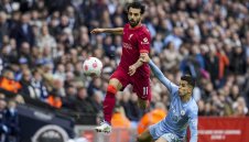 По двама играчи от Ливърпул и Сити в спор за №1 