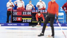 Зимната Олимпиада в Пекин започна с кърлинг!