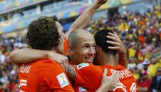 Холандия покори и Чили