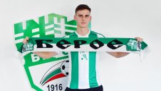 Левски го закъса: Берое иска трансферна сума за Илиян Стефанов