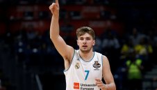 Звездата Лука Дончич стана МВП на Евролигата