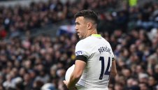 Шпорите загубиха опитен защитник с тежка контузия