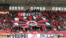 Пари няма, действайте! В Локо София ще взимат по 800 лв. заплата