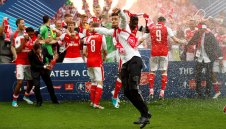 Арсенал се цели само в звезди