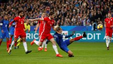Франция си поигра с Уелс за 2:0 + ВИДЕО