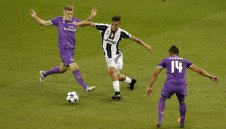 Зидан отрече за Дибала, Юве не се отказва от Ковачич