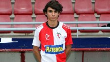 Публикация в Туитър изяде главата на футболист