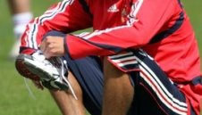 Давид Трезеге недоволства, че е резерва