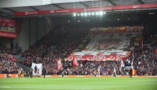 Колосално! Катарци вадят милиарди за Ливърпул